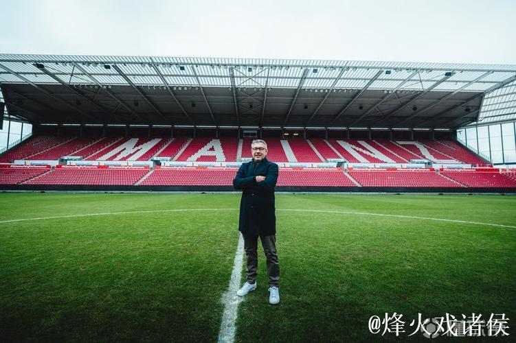 官方：美因茨宣布前柏林联合主帅菲舍尔上任