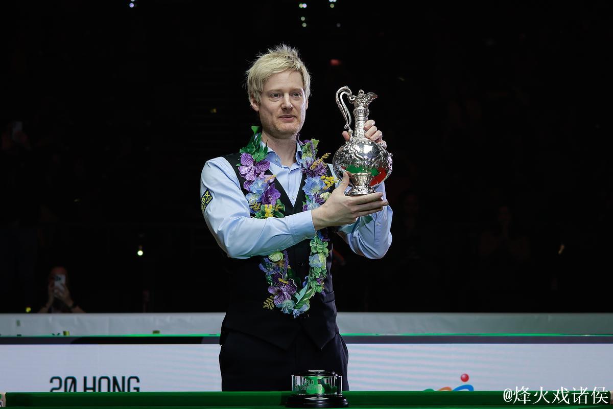 罗伯逊成改制后欧冠出场次数最多球员，达63场